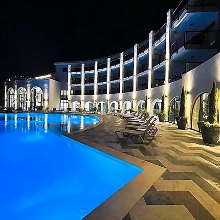 Eco-residence Dolce Paese & Ξενοδοχείο Μοντιτσέλο